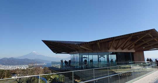 ���{���̕x�m�R